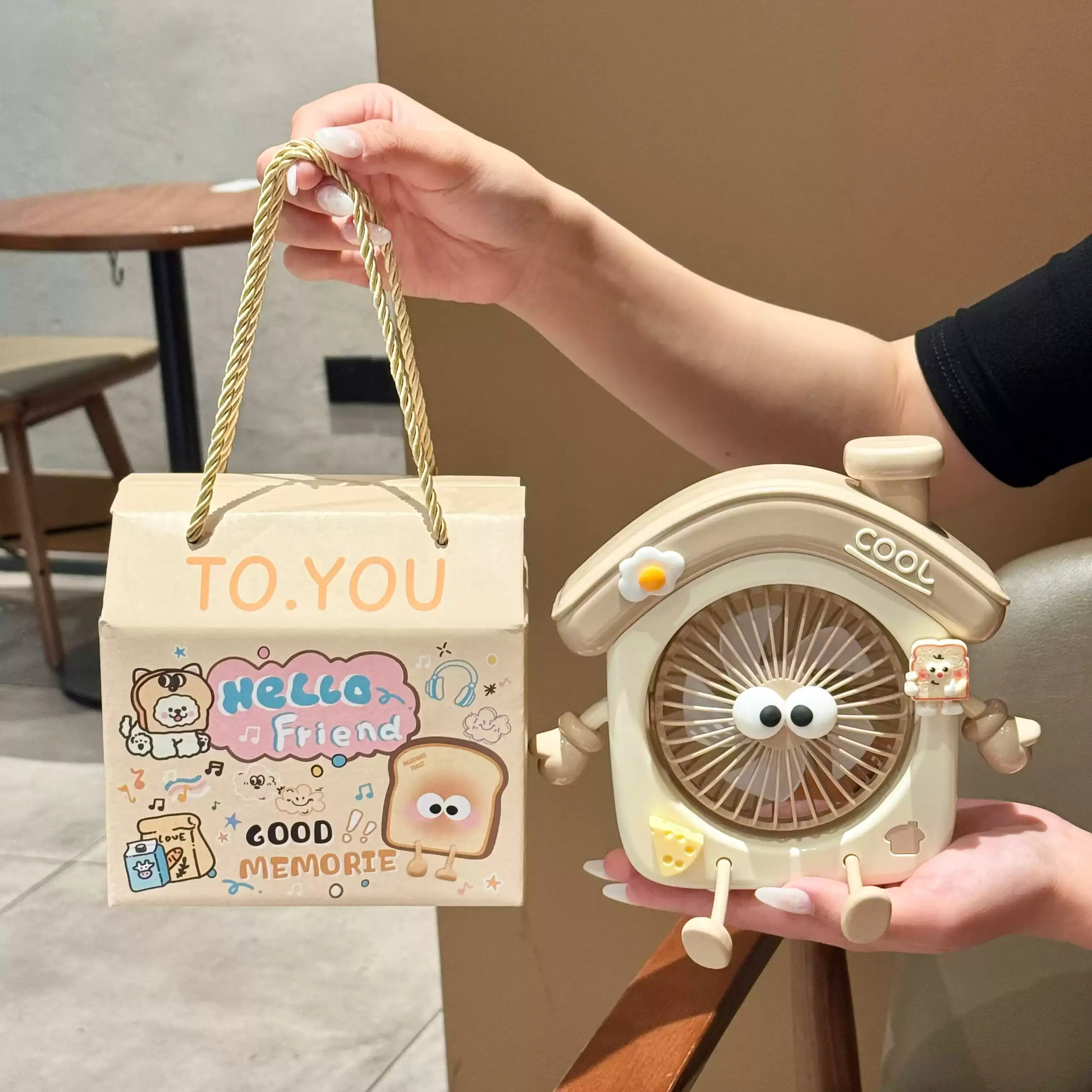 Cute Mini House-shaped USB Desk Fan, Portable Handheld Personal Fan for Students